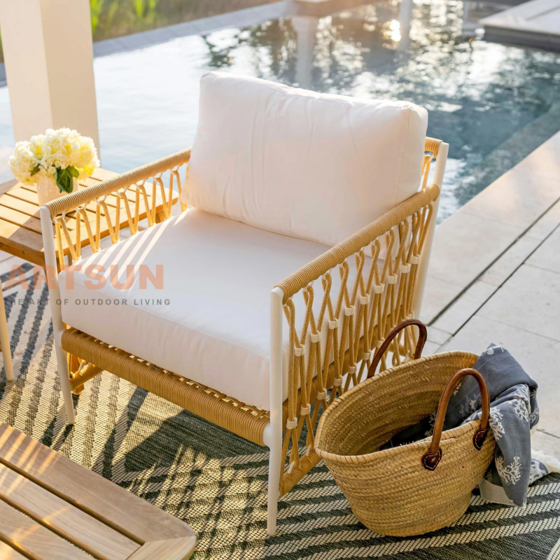 Chaise salon extérieure boho moderne avec tissage de corde et coussins tous les temps
