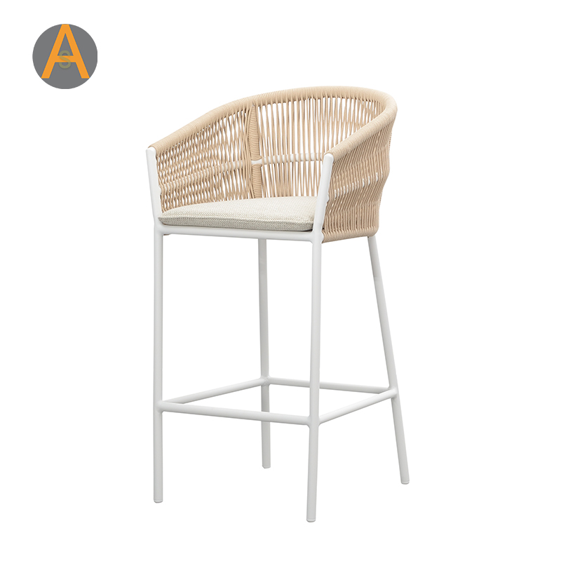 Ensemble de table de table de barre de patio tissé de corde le plus favorable