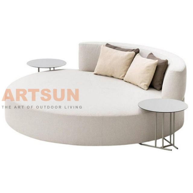 Lit de repos en aluminium de grande taille avec table d'appoint