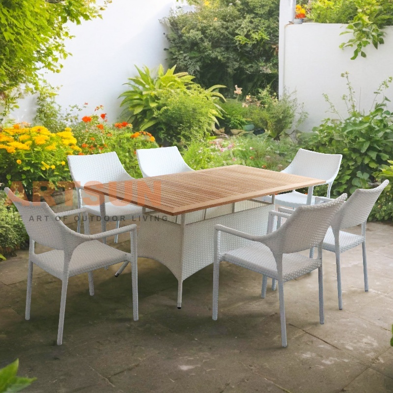 Chaises de salle à manger en rotin avec plateau en bois de teck et base en rotin