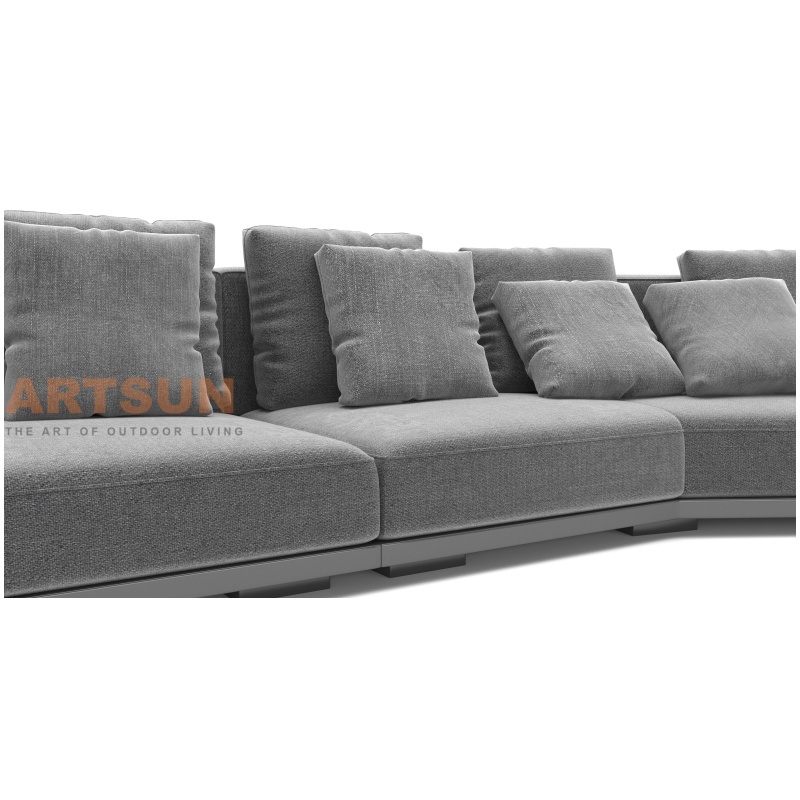 Canapé d'extérieur modulaire moderne avec table d'appoint au design incurvé de luxe