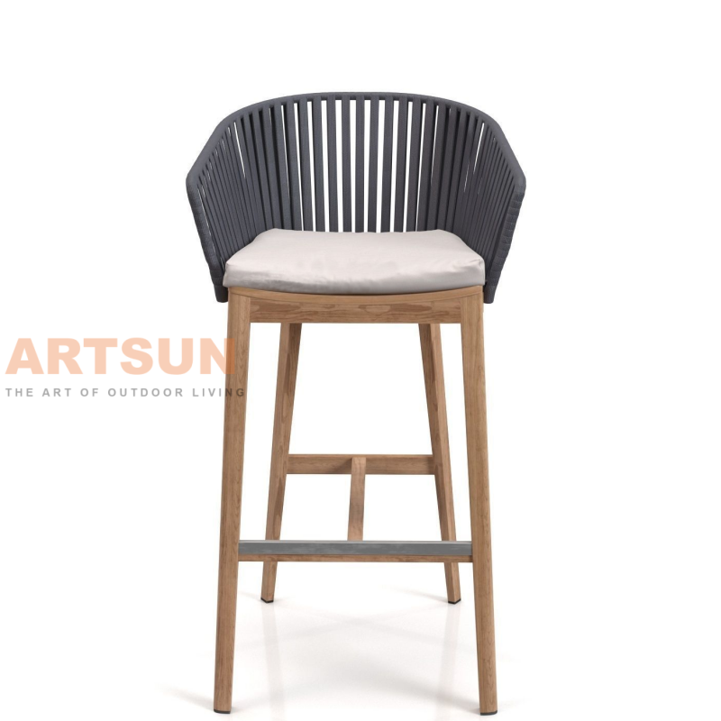 Chaise de bar extérieure élégante en bois de teck avec accoudoir en corde tissée pour patio Resort et bar sur le toit