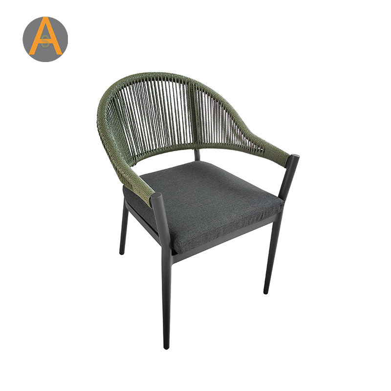 Chaise de jardin en osier professionnel en rotin