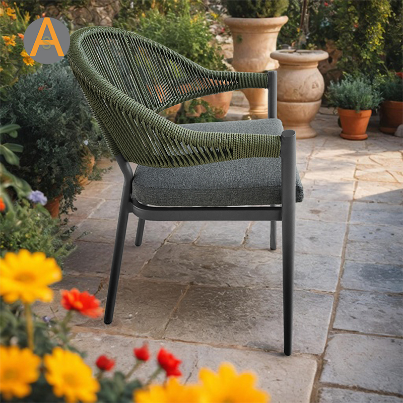 Chaise de jardin en osier professionnel en rotin