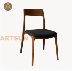 Garantie haut de gamme de conception moderne empilant des meubles de maison chaises de salle à manger d'événement en bois massif de longue durée pour le café de restaurant de salle à manger d'hôtel