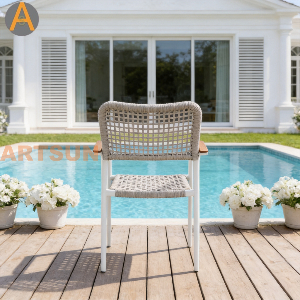 Nouveau design haut de gamme empilable pour patio extérieur, tissage de cordes de jardin, garantie résistante aux intempéries, chaise de salle à manger pour complexe hôtelier, villa, restaurant, hospitalité au bord de la piscine