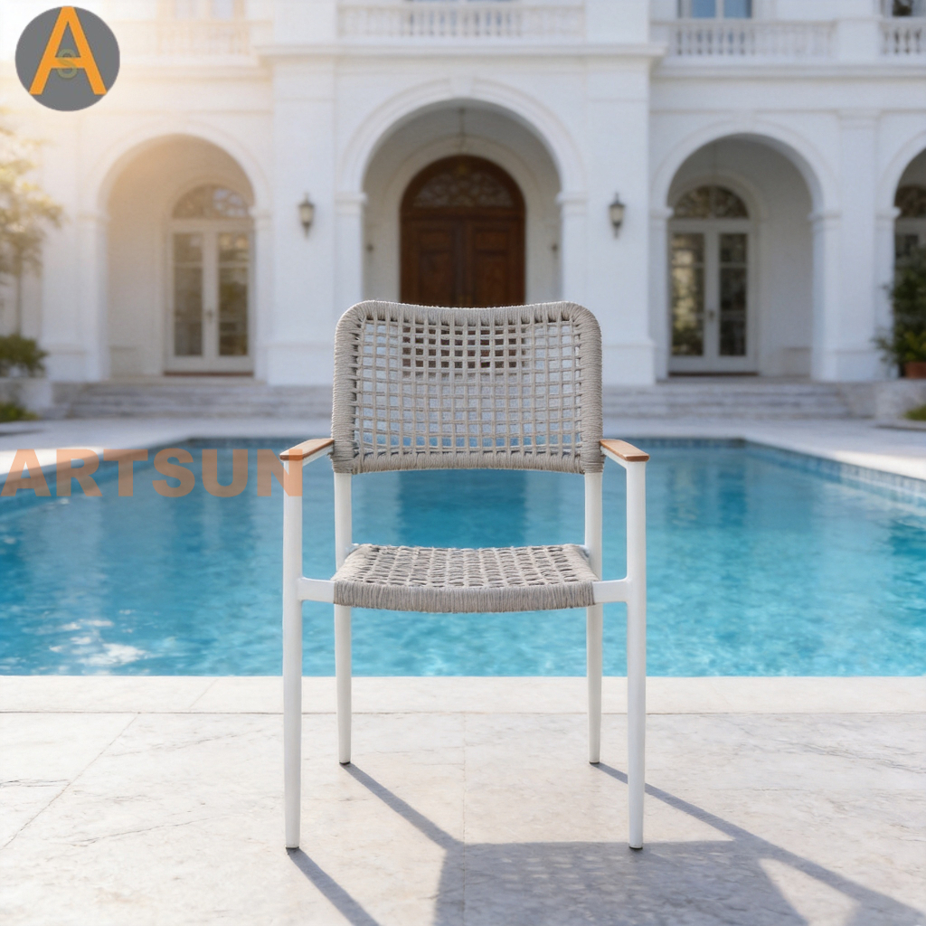 Nouveau design haut de gamme empilable pour patio extérieur, tissage de cordes de jardin, garantie résistante aux intempéries, chaise de salle à manger pour complexe hôtelier, villa, restaurant, hospitalité au bord de la piscine